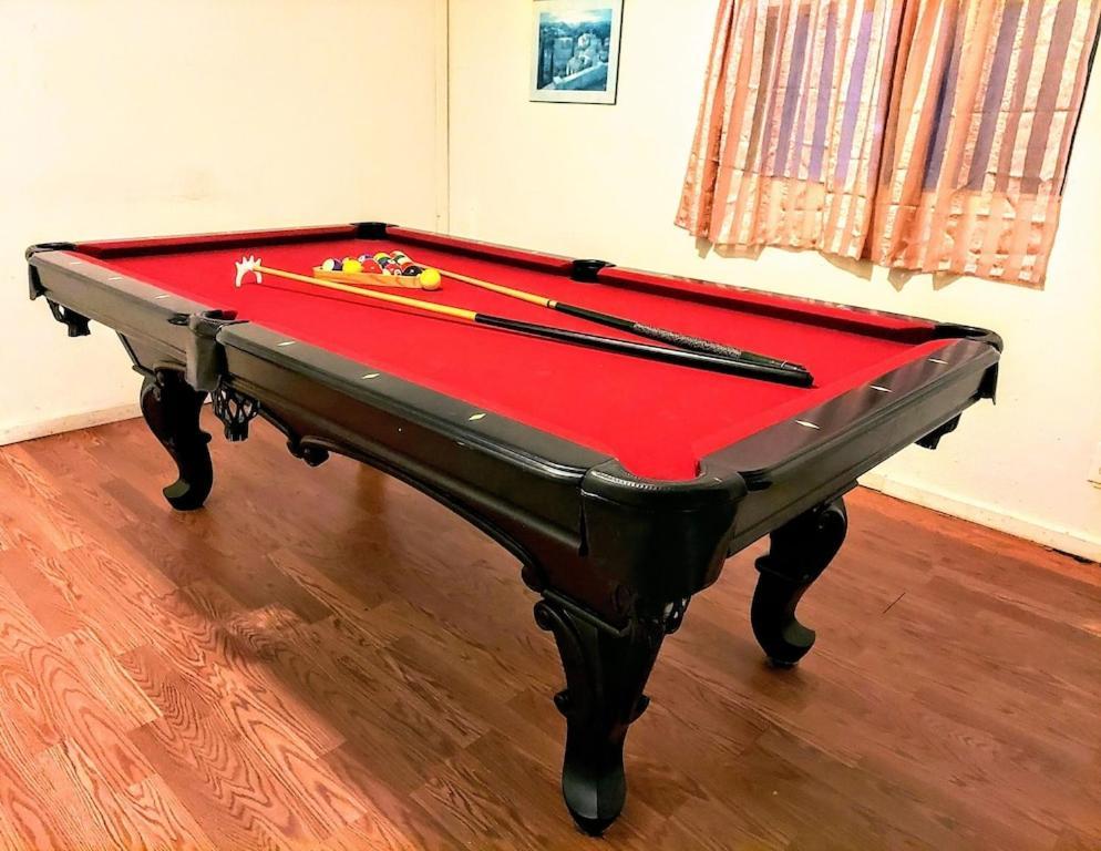 Вилла Julian House Of Games Экстерьер фото
