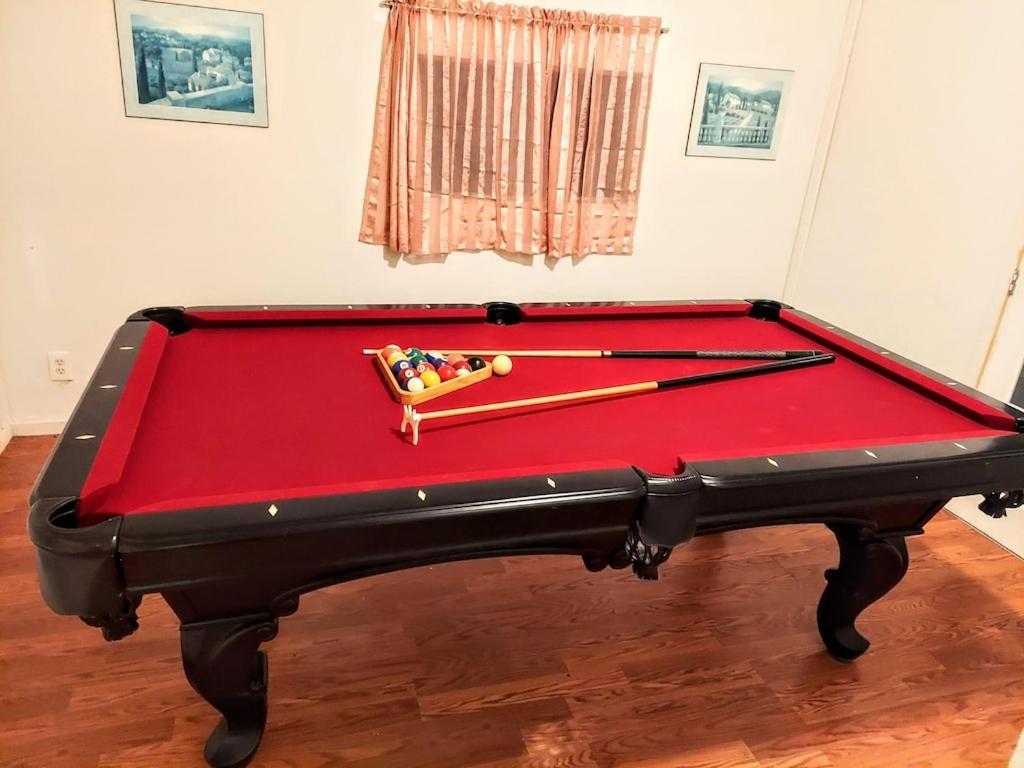 Вилла Julian House Of Games Экстерьер фото